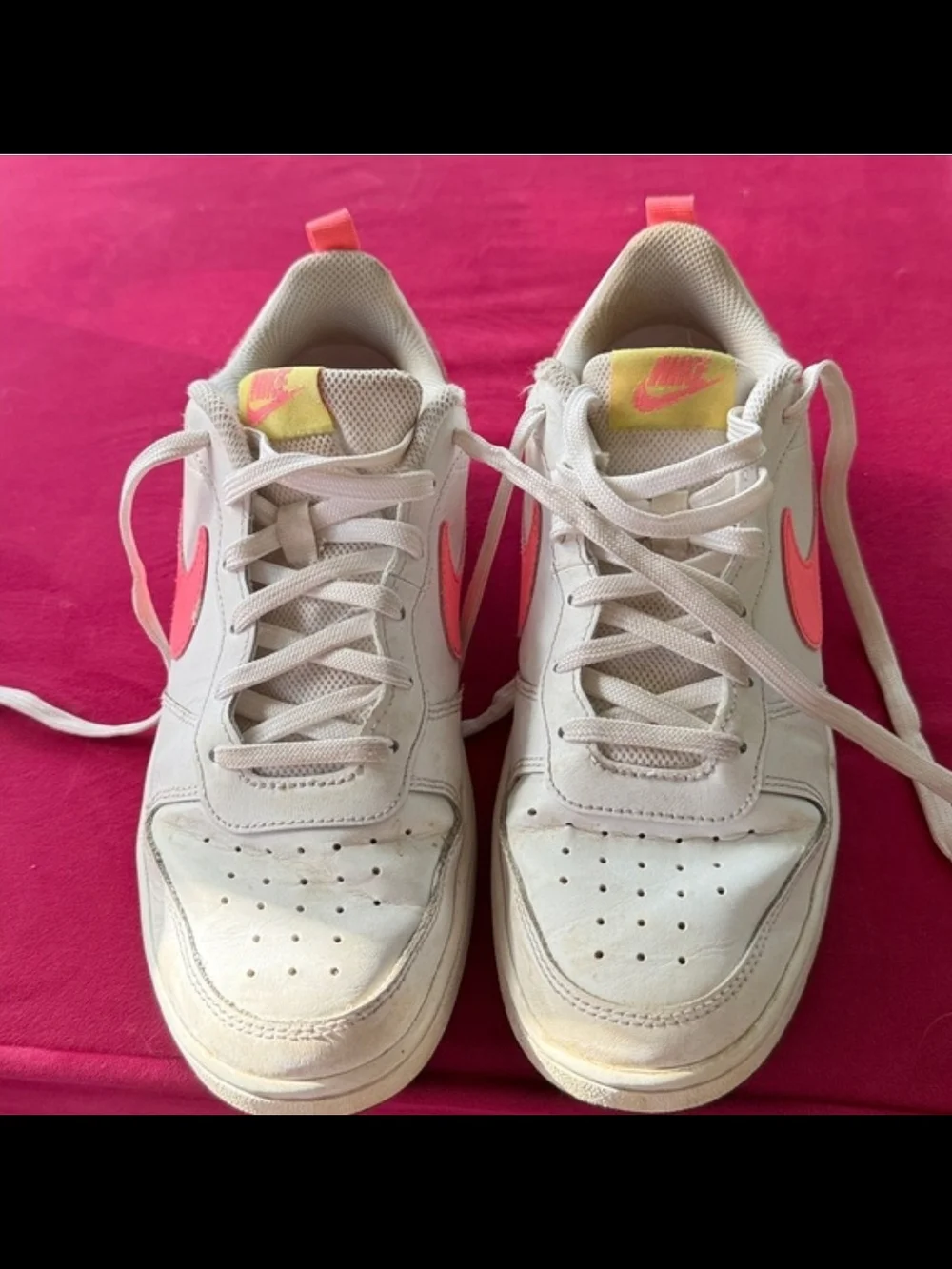 Nike Women's Pink and Black Low-Top Sneakers